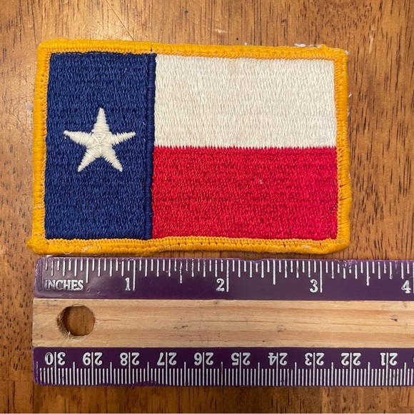 2 VTG Texas Flag Sew On Patches Appliqués 3.25”x2.25” Red White Blue 2:4 Gift - Picture 4 of 7
